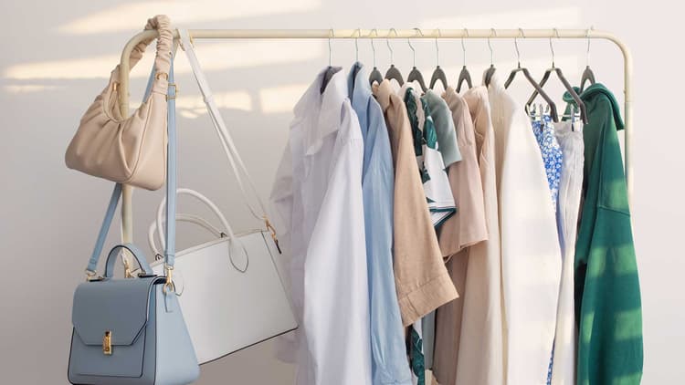 CAPSULEFEATUREDIMAGE